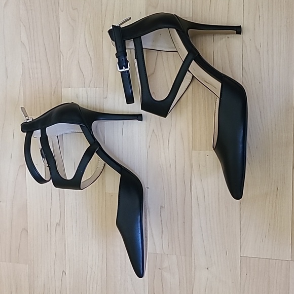 Marc Fisher Black Pumps Heels Pointed Toe Ankle Strap Back Zip Size 6 - Picture 7 of 13